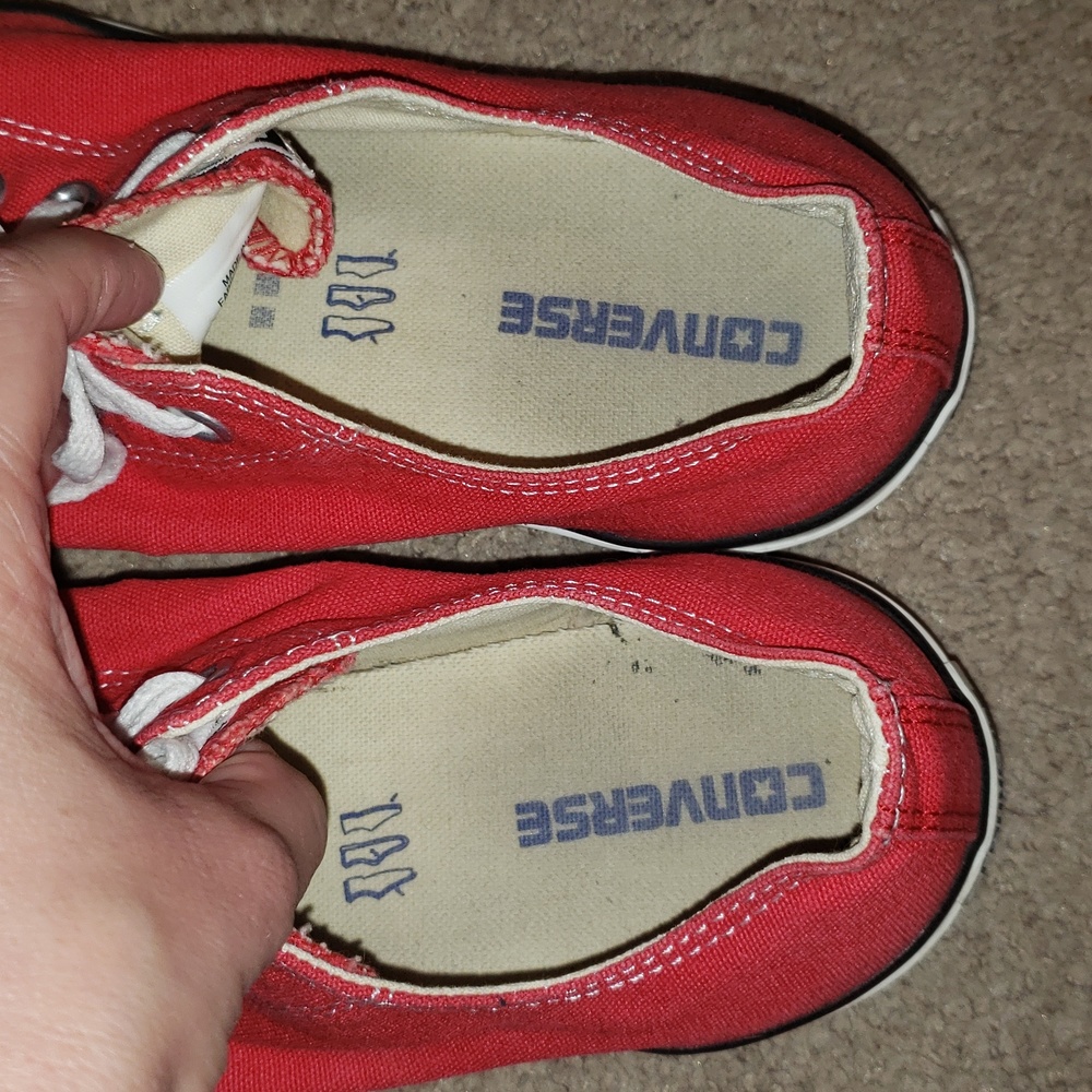 Classic mens red & white Converse All Star sneakers. Mens sz 10, Women's 12. - Picture 6 of 13